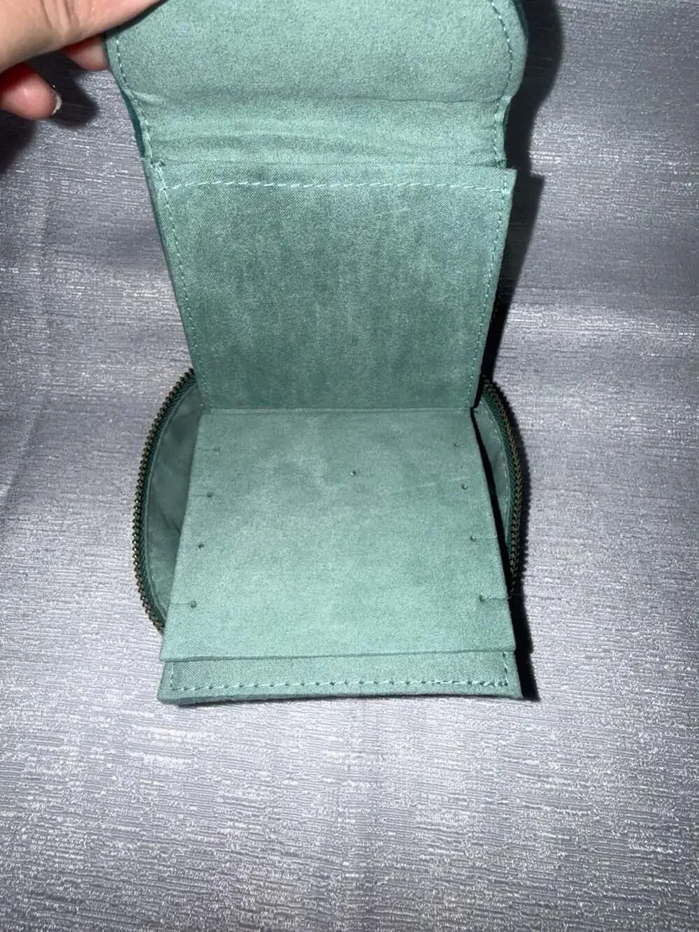 Gorjana Emerald Velvet Travel Jewelry Case